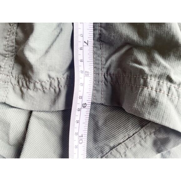 Men's Nike All Conditions Gear Green Hiking Shorts Size 34 - Picture 9 of 9